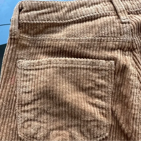 SOLD🤎L'AGENCE Oriana Corduroy High Rise Straight Leg Jean Pants in Tan - Size 25 - Picture 14 of 16